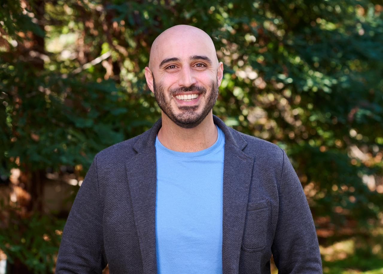 Hesam Motlagh Hesam Motlagh